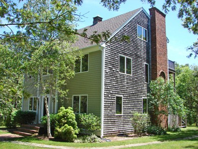 Click to see a 58 second video of this Oak Bluffs vacation rental.