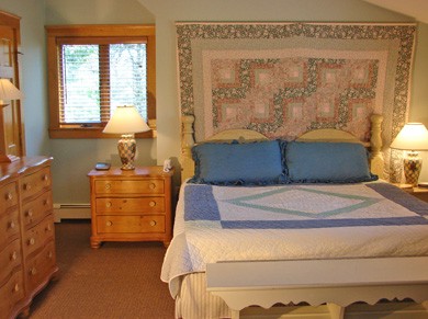 Incredible third floor master suite with king sized bed? in Oak Bluffs Martha's Vineyard